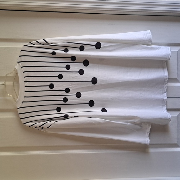 White Long Sleeve Shirt with Black Dot Pattern - Picture 6 of 7